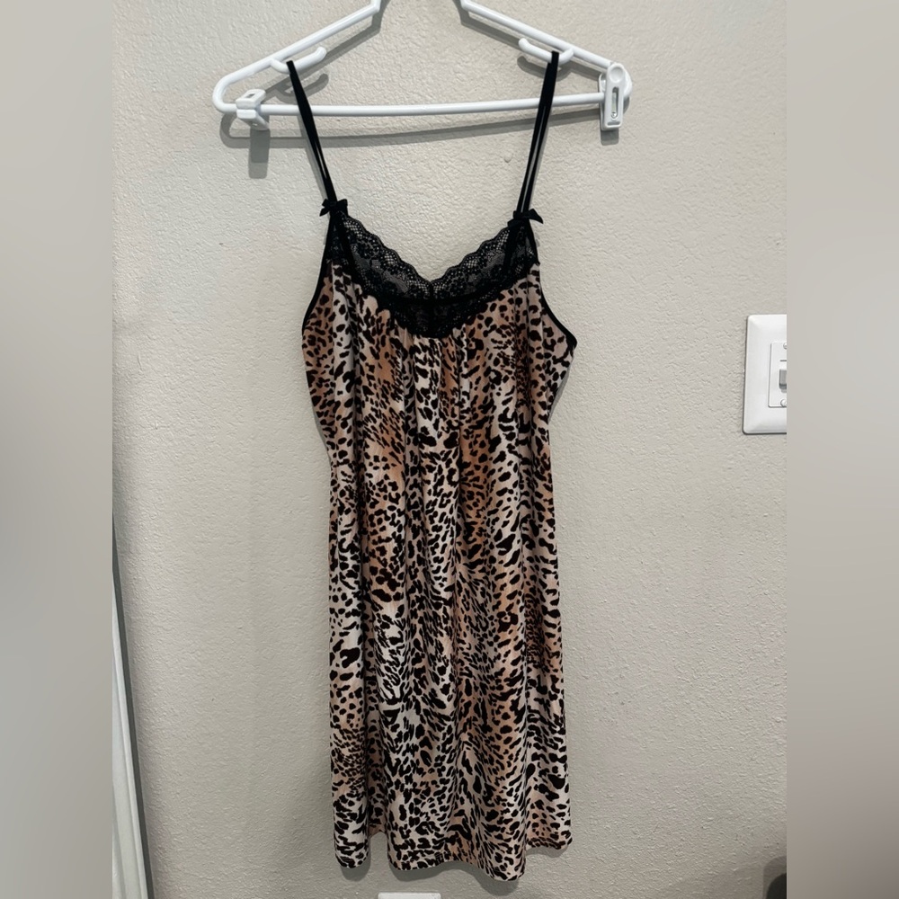 Y2K Elegant Leopard Print Dress with Black Lace